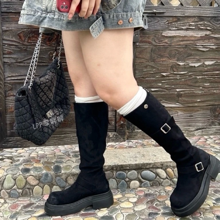 【有运费补贴】高级感纽扣设计感秋冬长筒厚底百搭瘦瘦靴中筒弹力靴