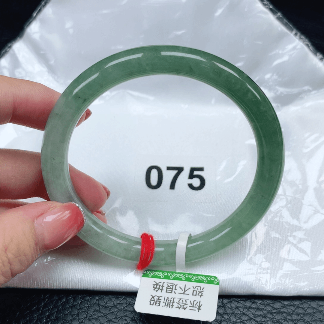 【闪购商品】翡翠手镯未镶嵌5657圈