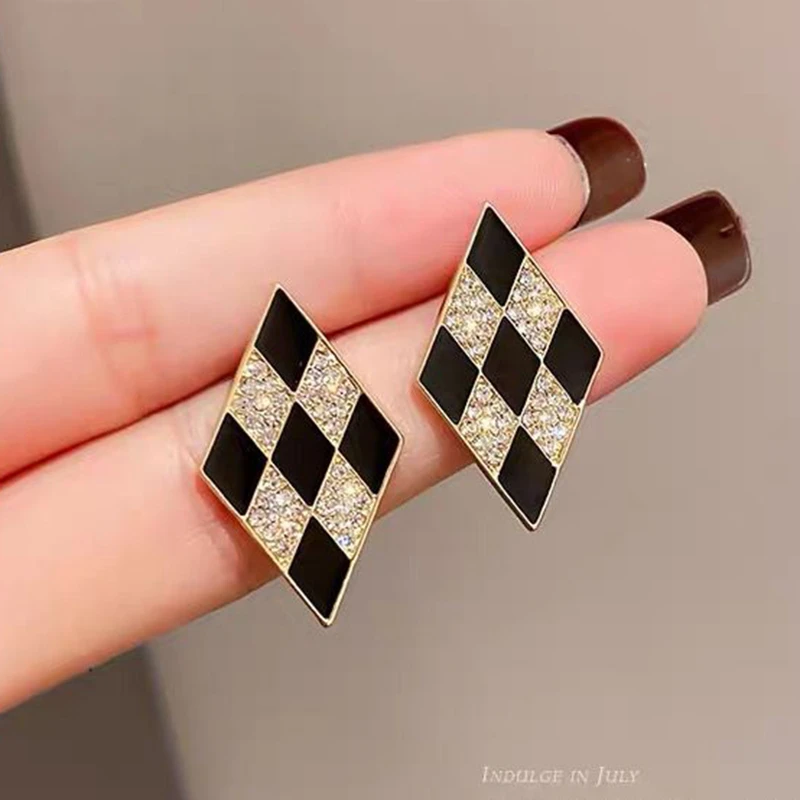 锌合金玻璃耳饰 高级感冷淡风几何菱形黑白耳钉女网红耳环耳饰