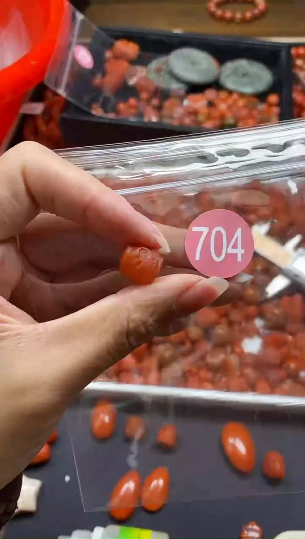 【闪购商品】南红玛瑙珠宝奇石未镶嵌704