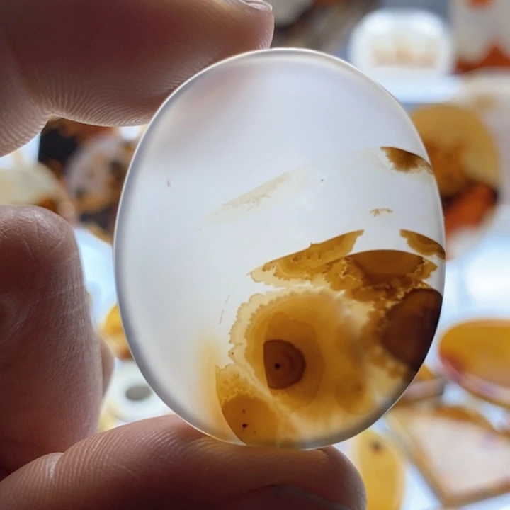 玛瑙/玉髓颈饰未镶嵌