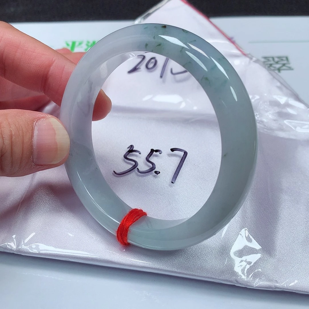 【闪购商品】翡翠手镯未镶嵌2075号