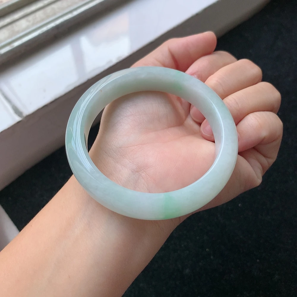 1666号缅甸天然A货翡翠手镯56/57圈口浅绿正装手镯