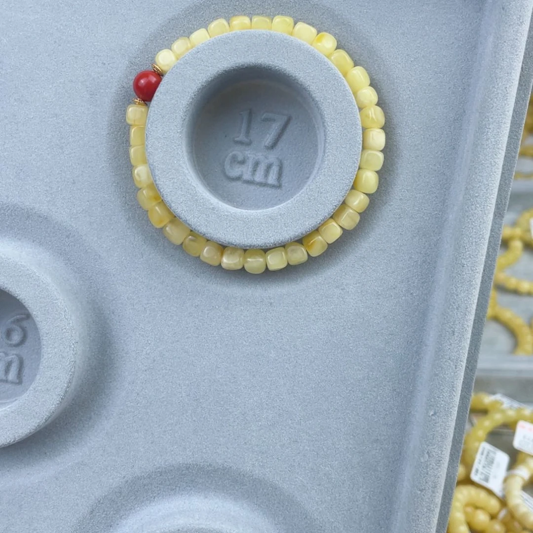 蜜蜡裸石未镶嵌多样性发其中一个97