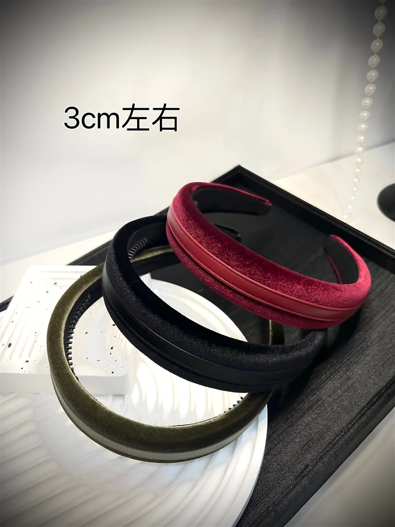 杨大姐推荐《典雅》高颅顶韩式百搭复古丝绒拼接秋冬带齿头箍发饰