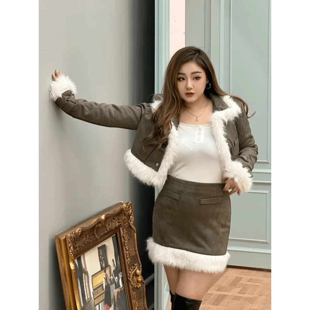 【欣欣私藏】「冬野辣妹」毛毛拼接外套上衣高腰半身裙短裙两件套装