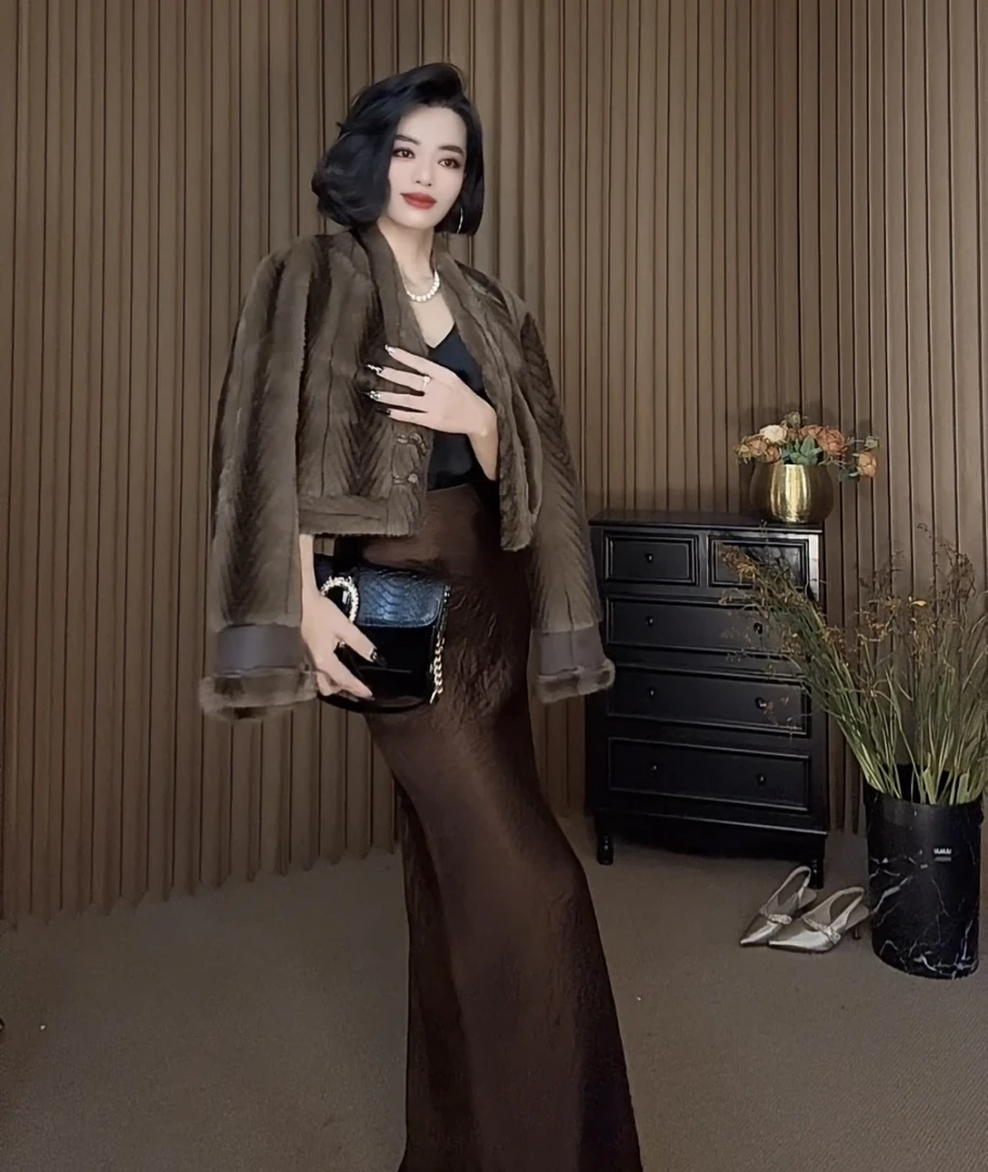 【大嫒家】挽袖系复古咖外套女短款高级感2024新款秋冬显瘦气质长袖