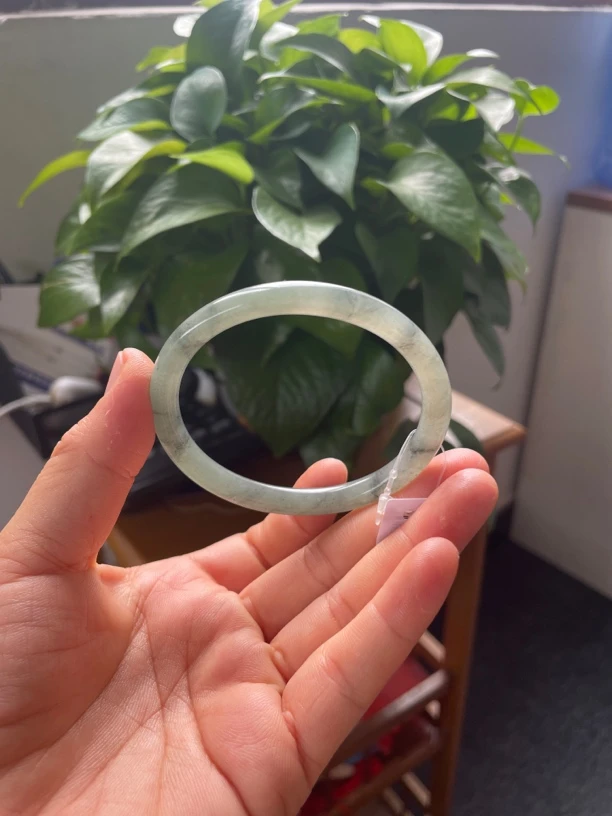 天然翡翠乌鸡手镯