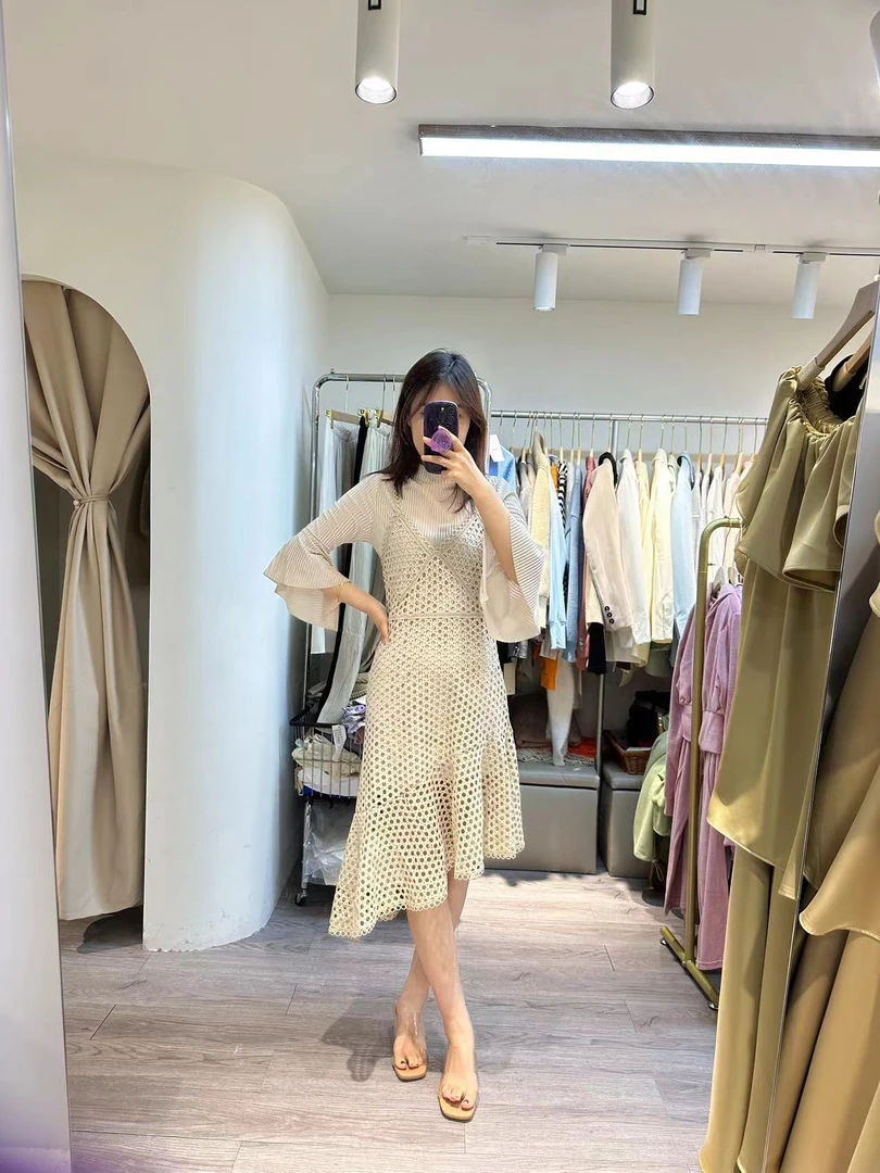 特价款设计师款两件套连衣裙