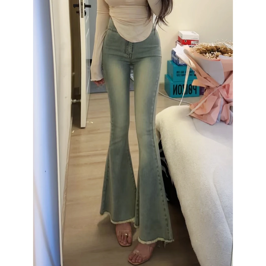 白月光纯欲微喇牛仔裤女2025秋季新款高腰显瘦显高鱼尾喇叭长裤