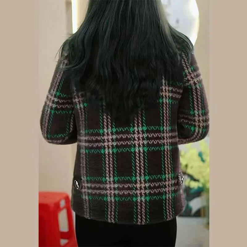 （随机）发（一件）礼品