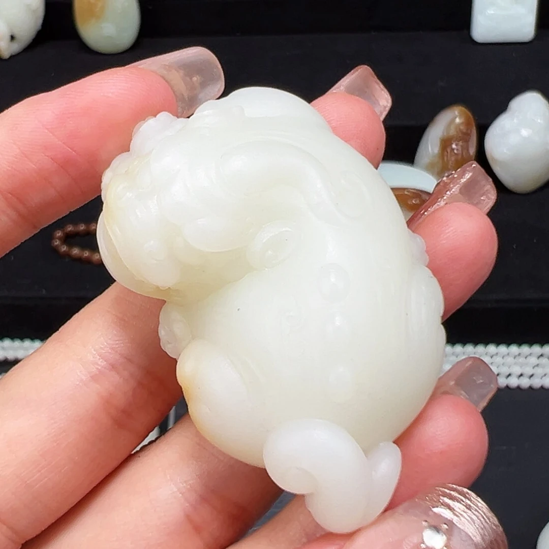 【闪购商品】和田玉颈饰未镶嵌一**光