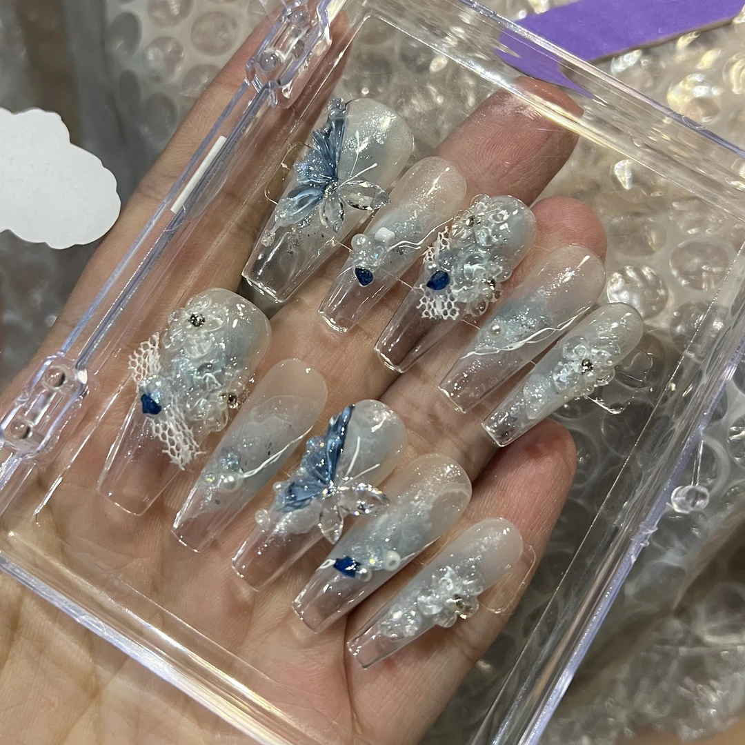 现货深海 | 纯手工穿戴甲蓝色蝴蝶晕染轻奢气质美甲