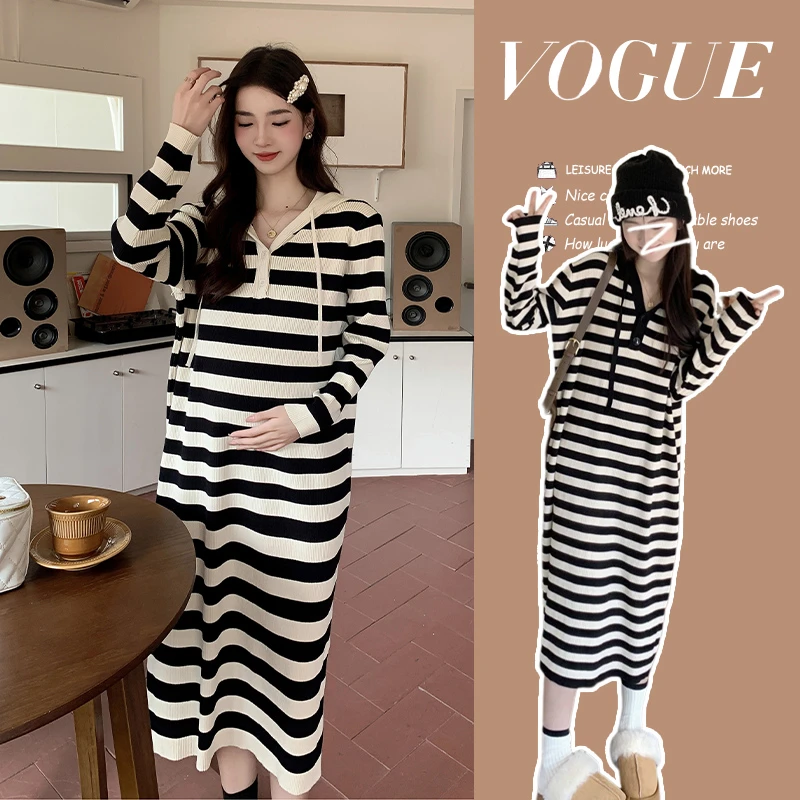孕妇装春装洋气高级感气质连帽条纹中长款宽松针织孕妇连衣裙春秋