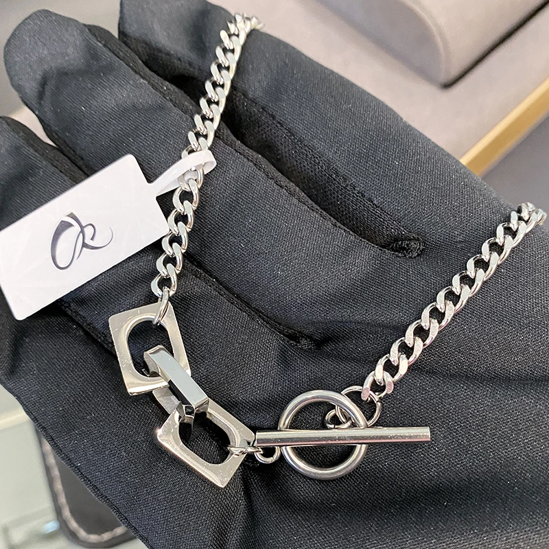 CK 钛钢项链 CK镂空方牌OT扣拼接男女生项链小众不褪色个性毛衣链