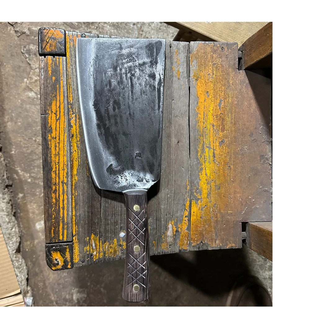 雷氏锻打 弹簧钢纯手工锻打 3斤砍骨刀斩骨剁骨刀可以砍任何大骨