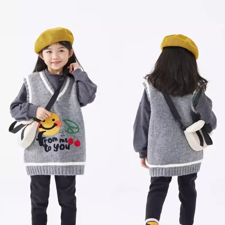 OLAMIMI 22389 定制 亲子 粗棒针加厚卡通笑脸V领针织毛衣马甲