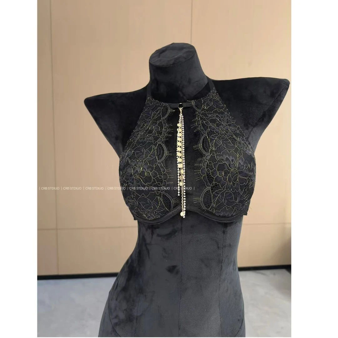 【春日部】设计感 蕾丝挂脖打底0574