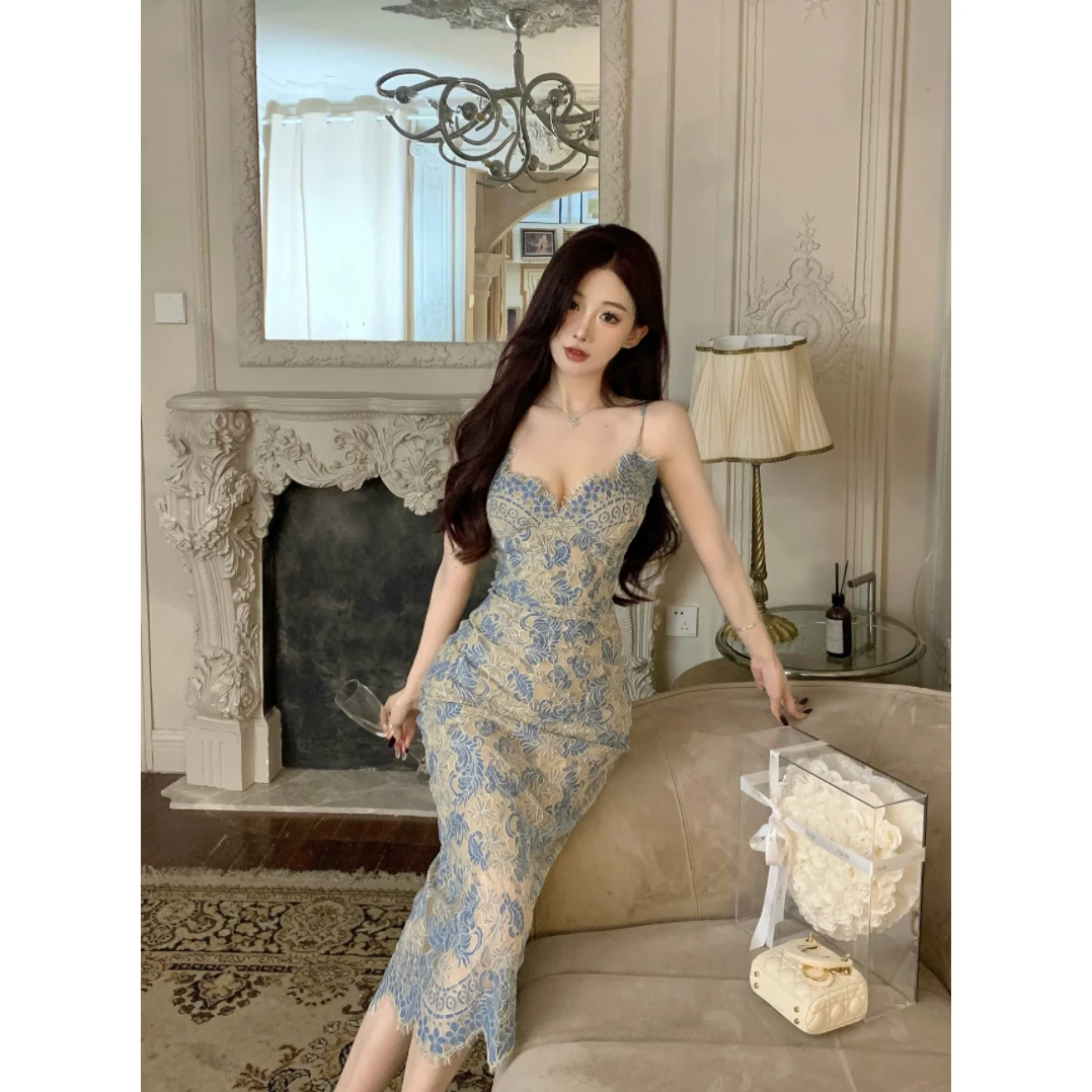 性感修身国风青花蕾丝V领显瘦气质吊带连衣裙长裙复古小众夏季女