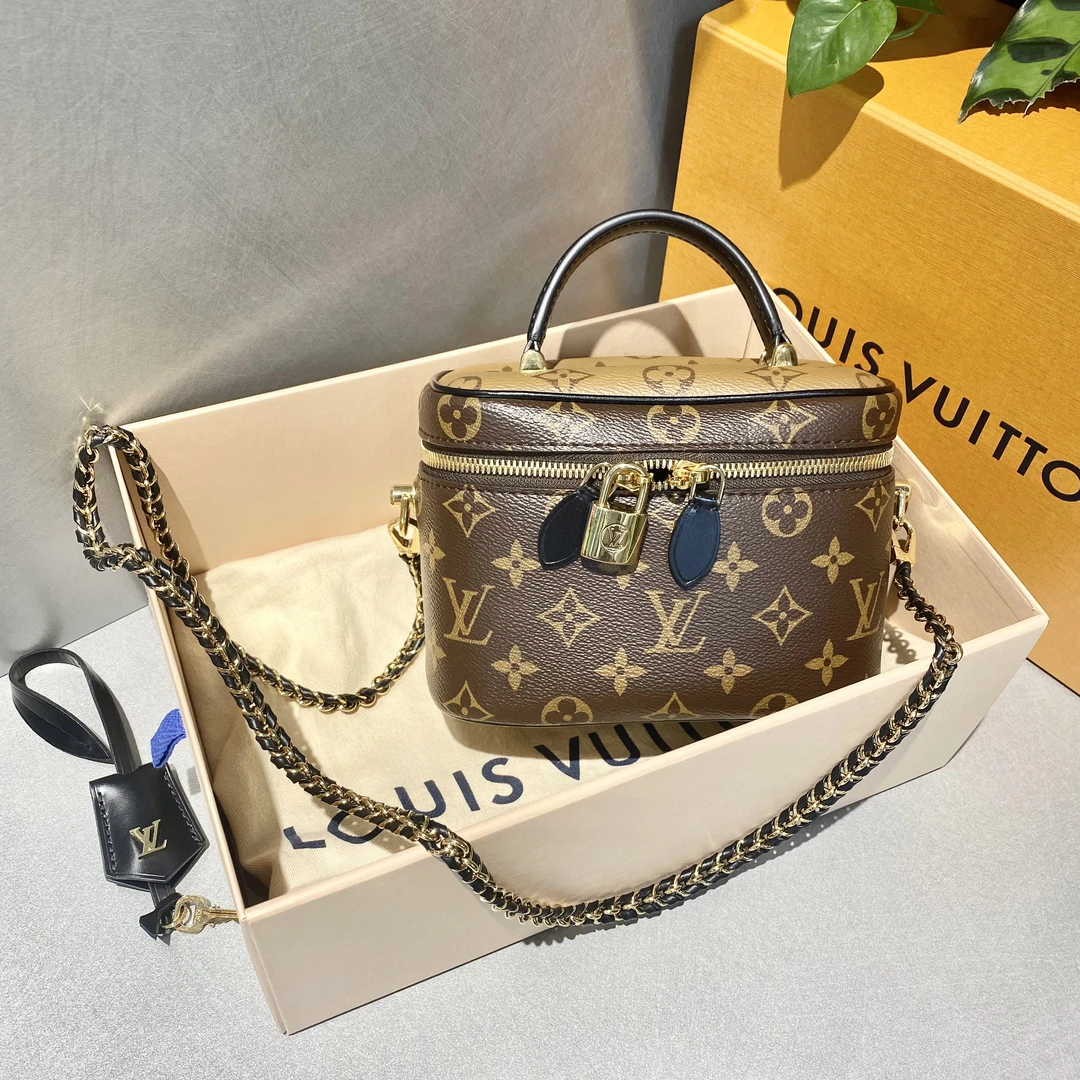 95新 LouisVuitton/路易威登 LV   老花秀款化妆包 手提斜挎包