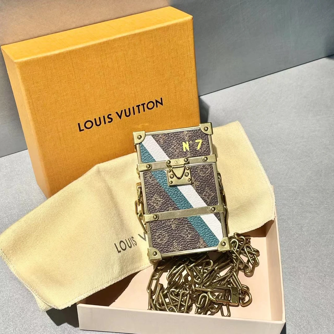95新 LouisVuitton/路易威登 LV  秀款硬盒  mini老花金属链条包
