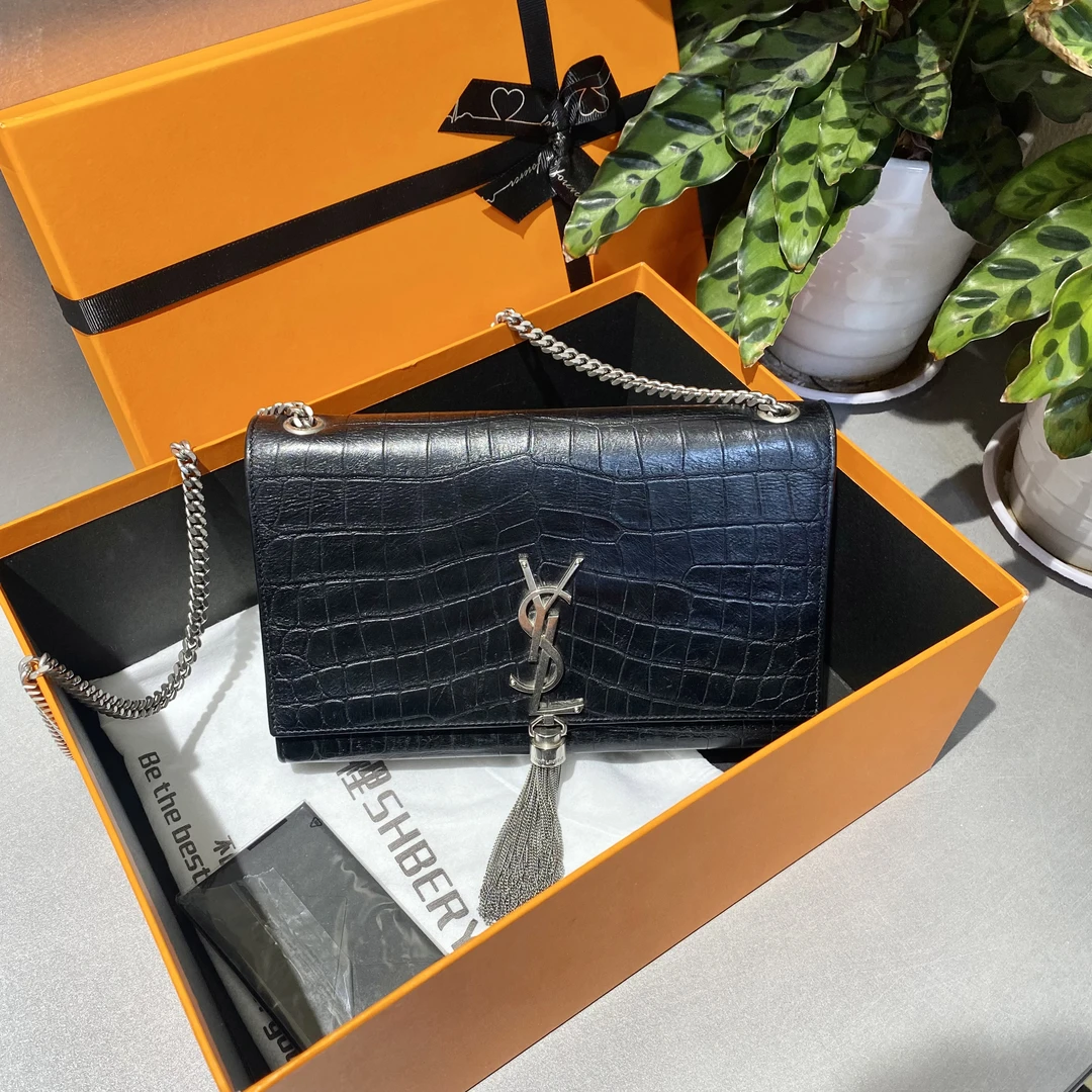 95新 YSL/圣罗兰 圣罗兰  黑银中号压纹流苏包 单肩斜挎包