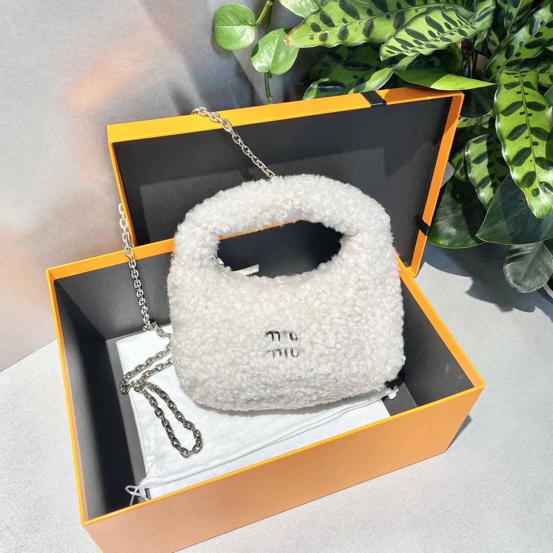 95新 MIU MIU/缪缪 缪缪   白色hobo手提单肩包