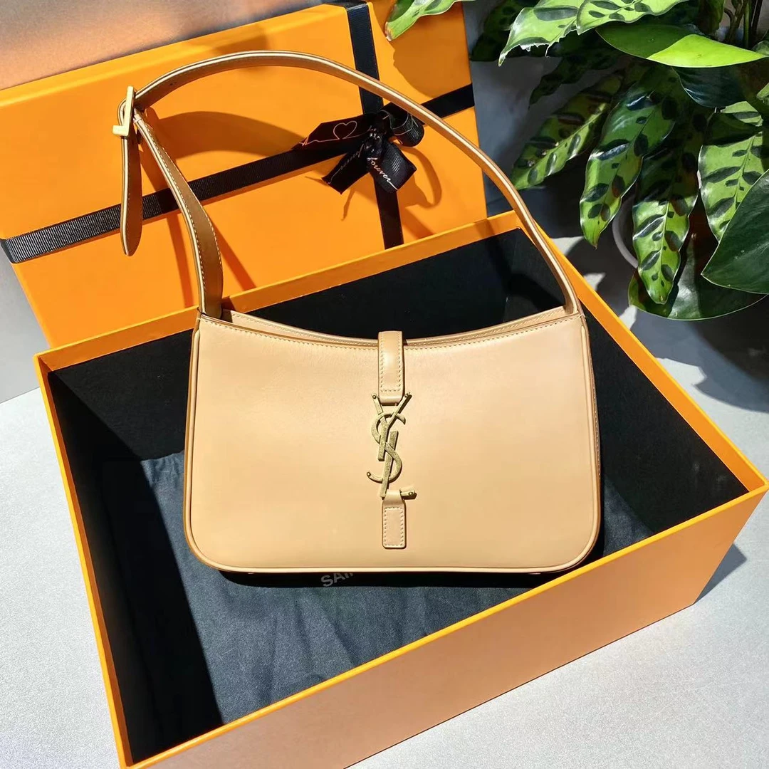 95新 YSL/圣罗兰 圣罗兰  奶茶色hobo 腋下手提包