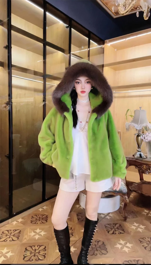 Mya24018连帽（炫彩绿）秋冬重工时尚宽松千金中长外套女款