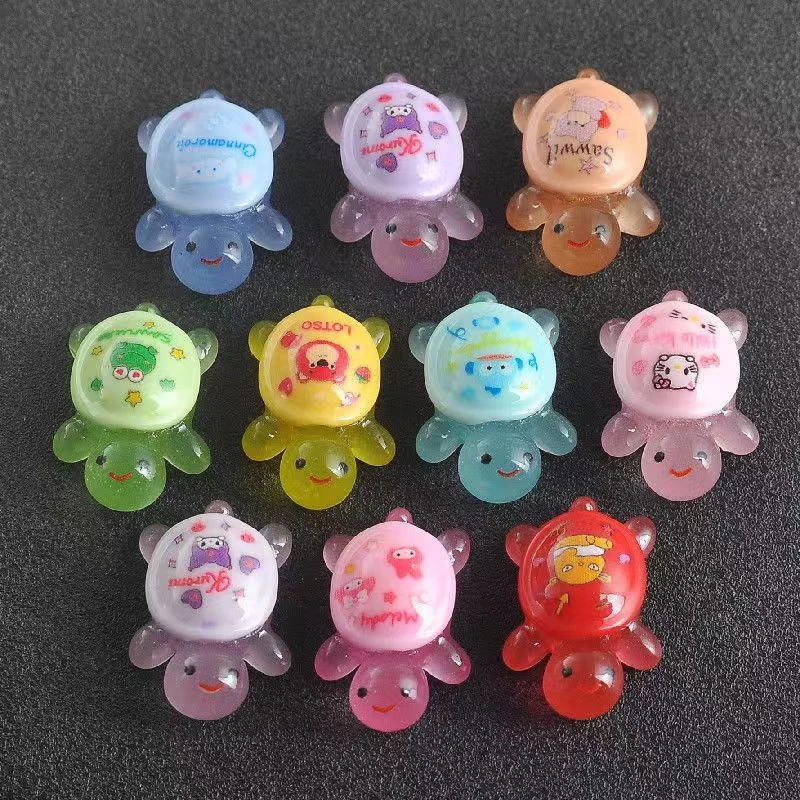 2.6cm小号三丽鸥夜光树脂乌龟混款