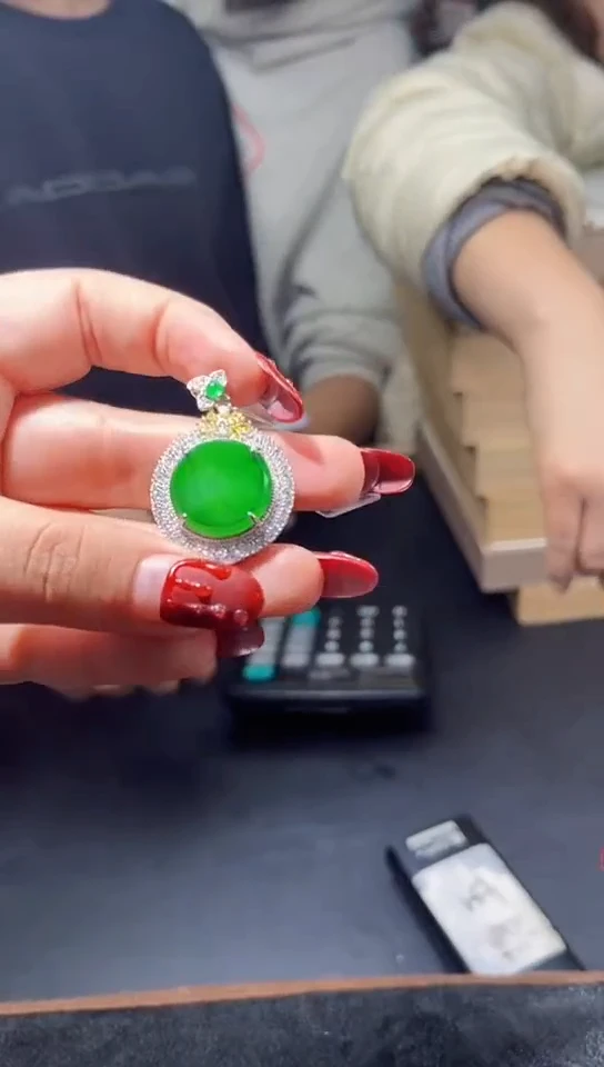 【闪购商品】定制翡翠未镶嵌天然翡翠A货（拍一发一多样性发货）