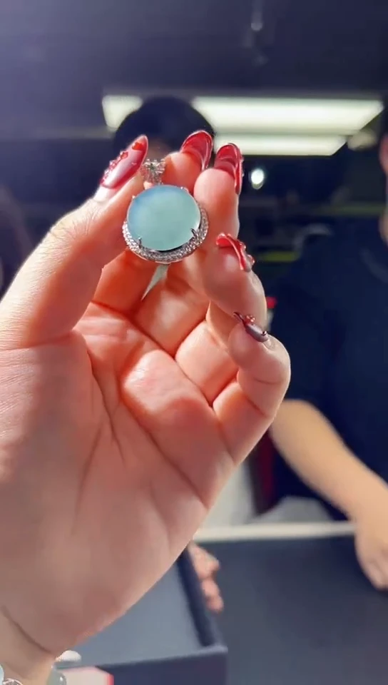 【闪购商品】定制翡翠未镶嵌天然翡翠A货（拍一发一多样性发货）