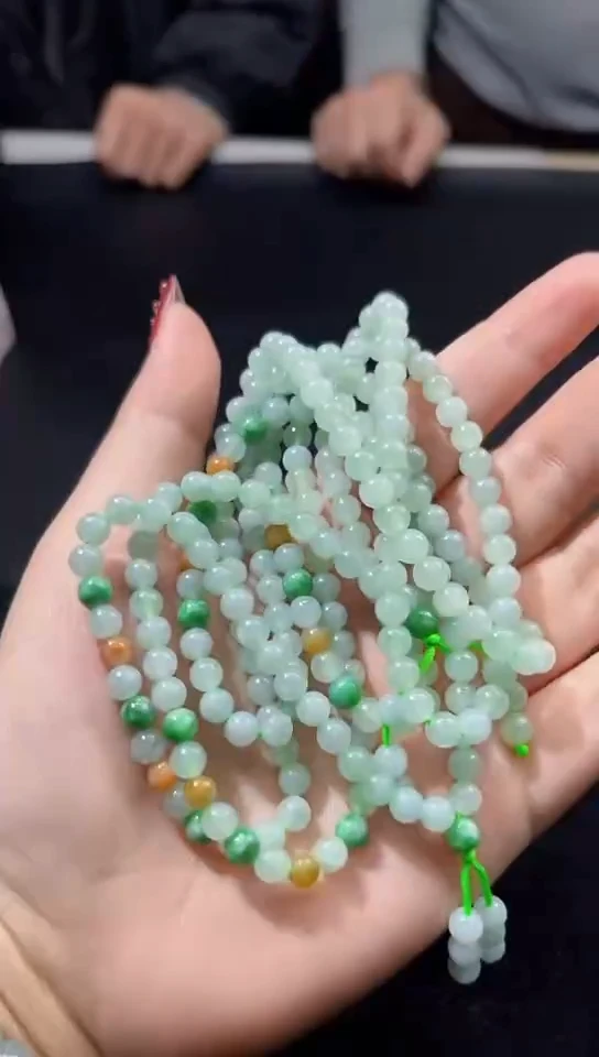 【闪购商品】定制翡翠未镶嵌天然翡翠A货（拍一发一多样性发货）