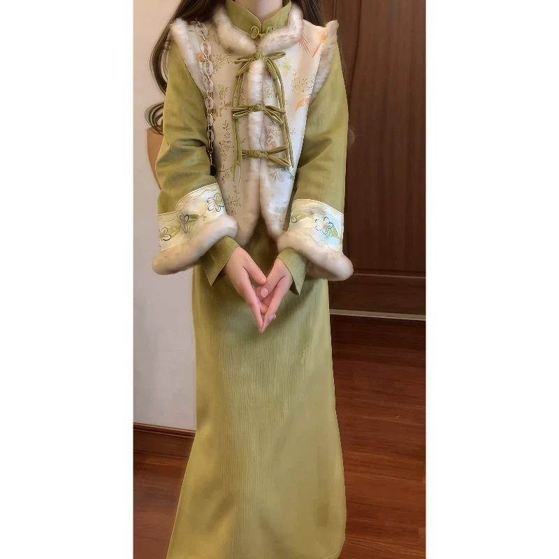 冬季新中式国风复古绿色加绒旗袍连衣裙搭配毛毛拼接马甲套装9350