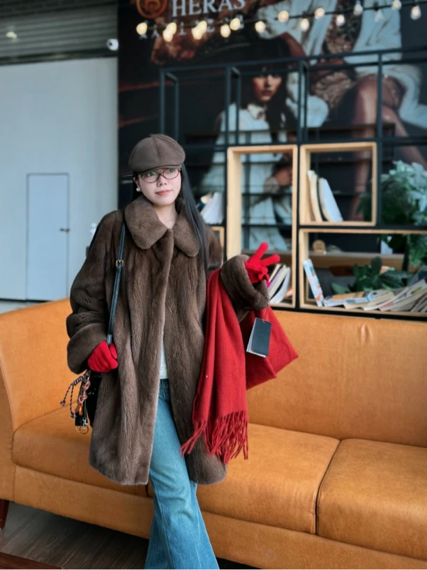 【诺贝依】[在逃公主]天鹅绒级女士外套