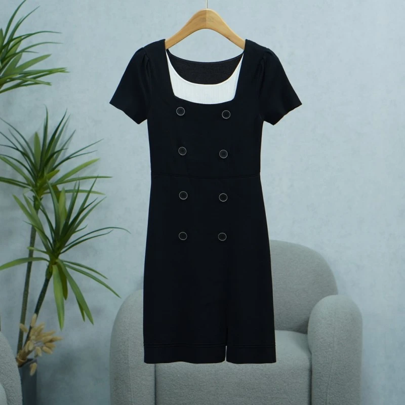 LI丽系列  E646   女装时尚撤柜短袖连衣裙黑色73105101