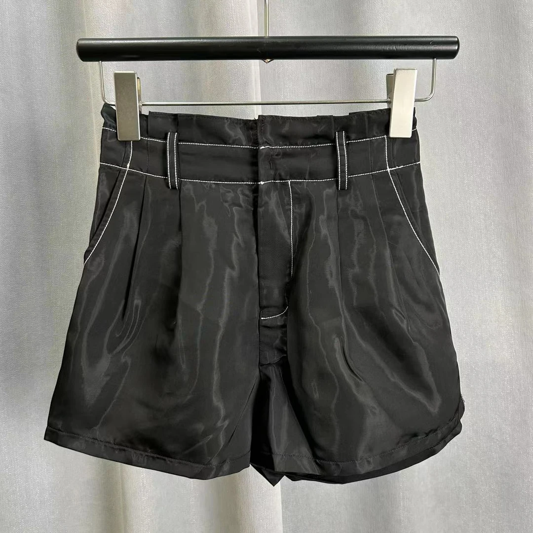 同伊系列    E208    女装休闲时尚撤柜夏季短裤黑色