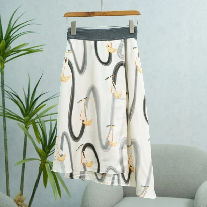 LI丽系列  S273  女装时尚撤柜半身长裙白色61406011