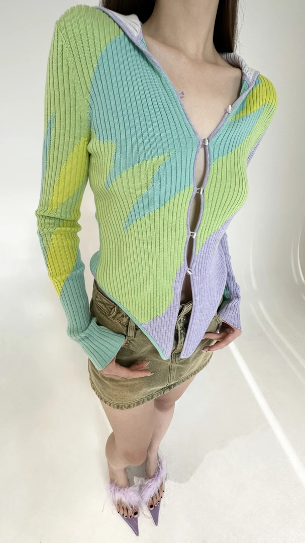 法式慵懒撞色不规则羊毛针织开衫ZC23844