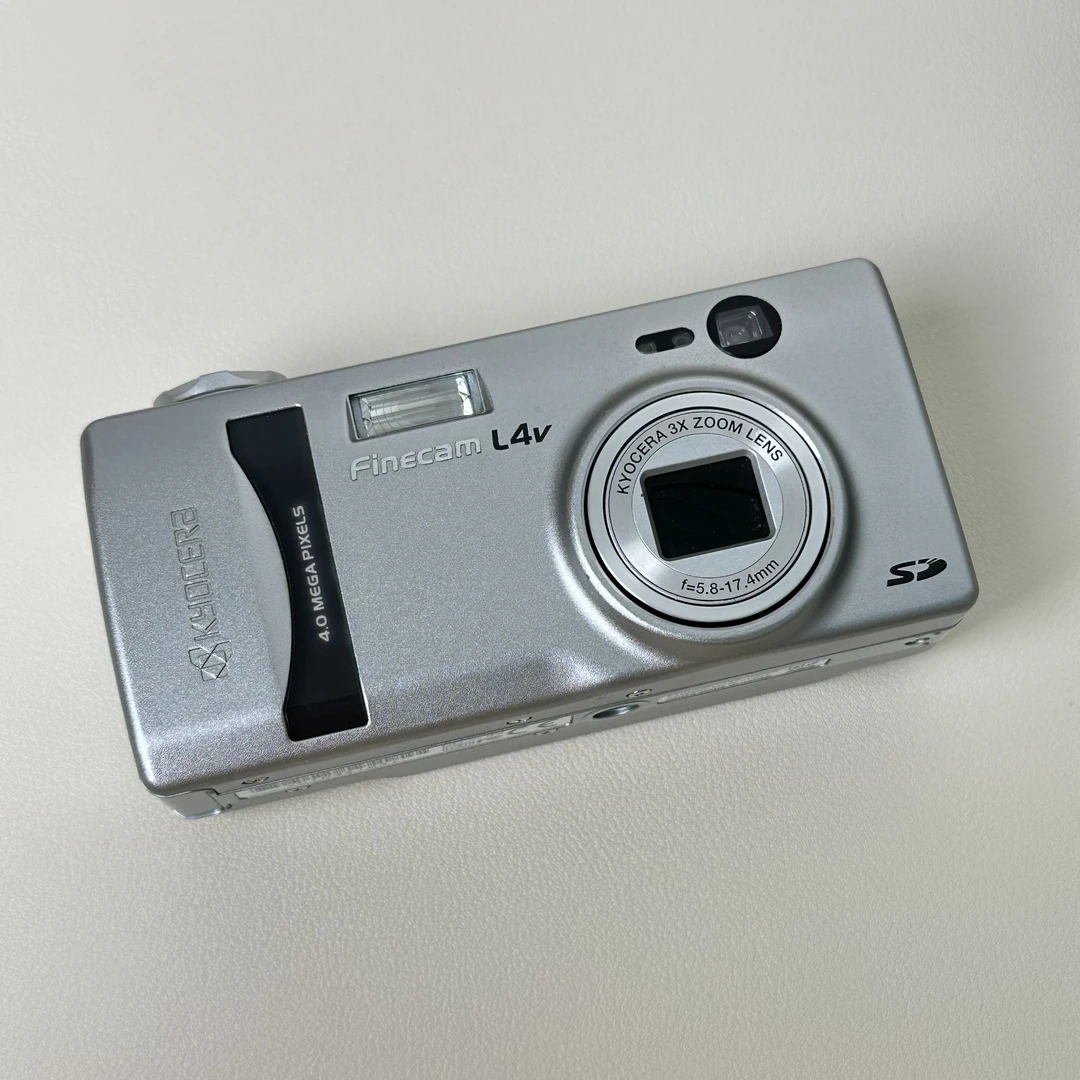 9新  京瓷 L4V 400w 3倍光学变焦
