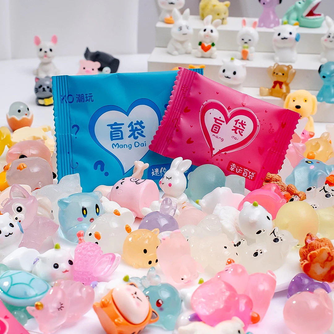 高颜值卡通可爱树脂迷你惊喜随机动物摆件创意微缩夜光动物盲袋