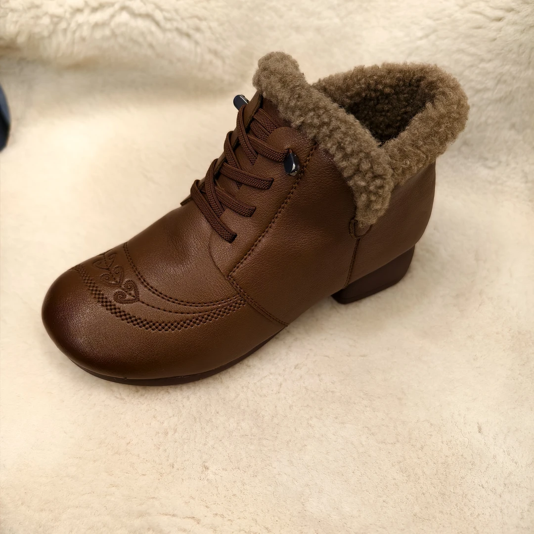 96905新款软皮棉短靴冬季复古加绒复古妈妈软底防滑平底棉鞋女