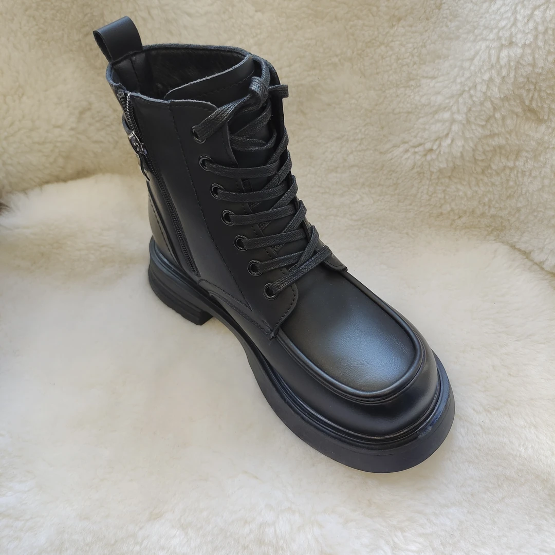 马丁靴910女新款秋冬季厚底增高短靴英伦风复古爆款黑色粗跟靴子