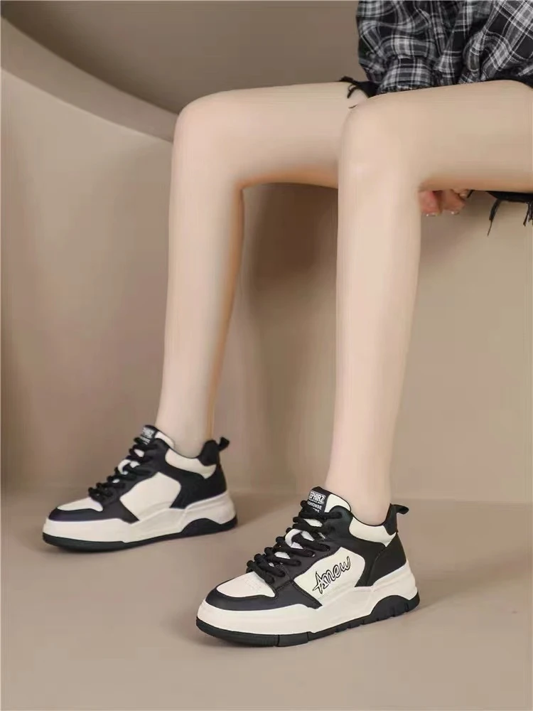 8282真皮高帮女鞋小白鞋秋冬新款厚底软底舒适百搭运动休闲板鞋女