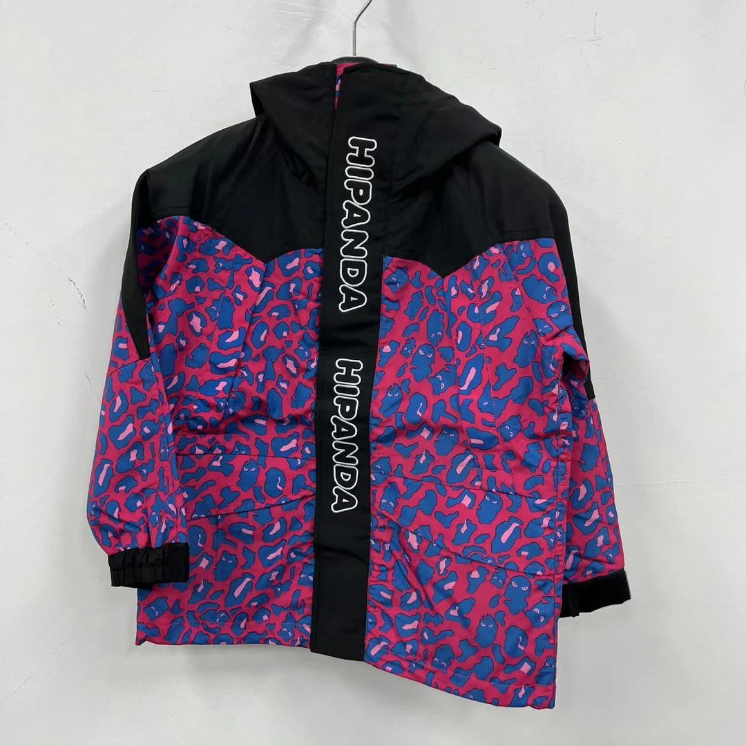 童豹纹拼接冲锋衣