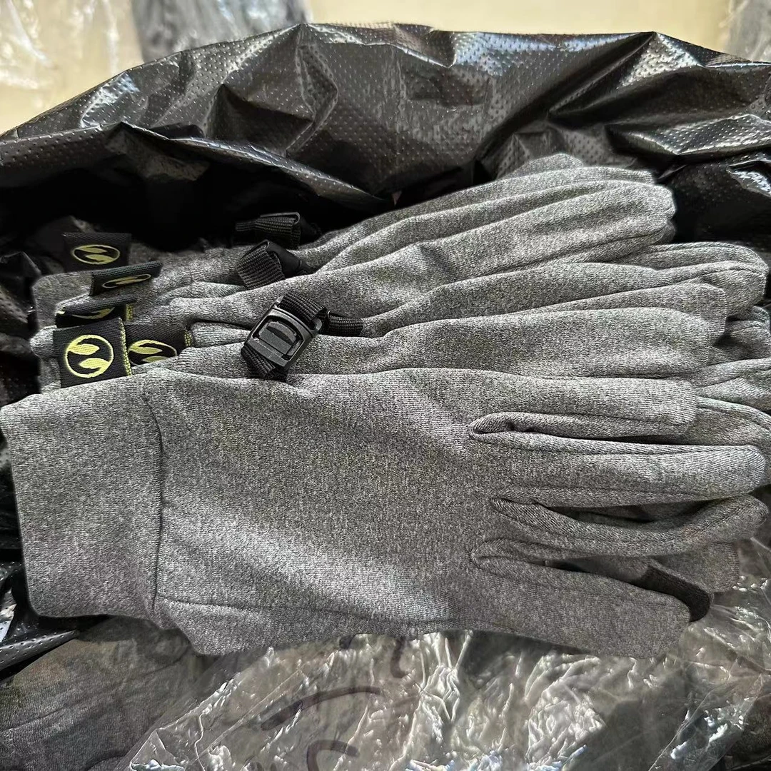 骑行保暖手套颜色随机D117