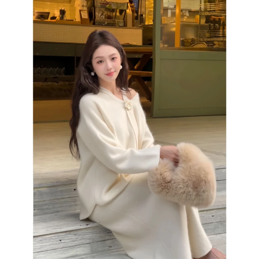 【起球包退】秋冬新款手工山茶花氛围感穿搭上衣+半身裙两件套减龄