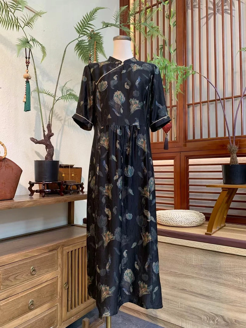 知羽.香云【花逢佳意】春夏新款新中式立领香云纱提花连衣裙ZY2073