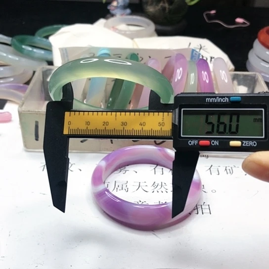 玛瑙/玉髓手镯未镶嵌手****?418