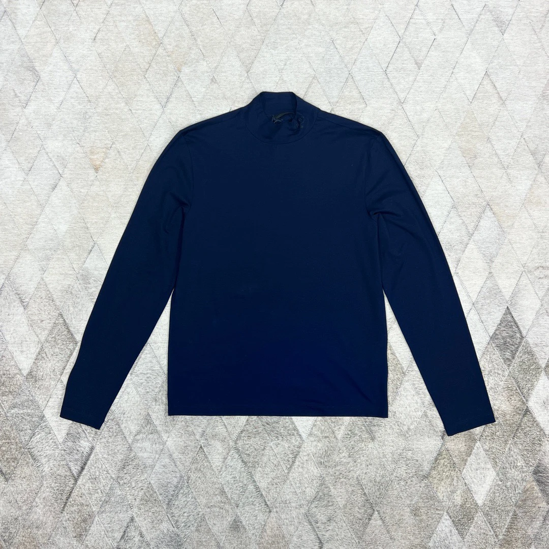 全新未使用 Prada/普拉达 129849 男款半高领T恤 领口logo刺绣